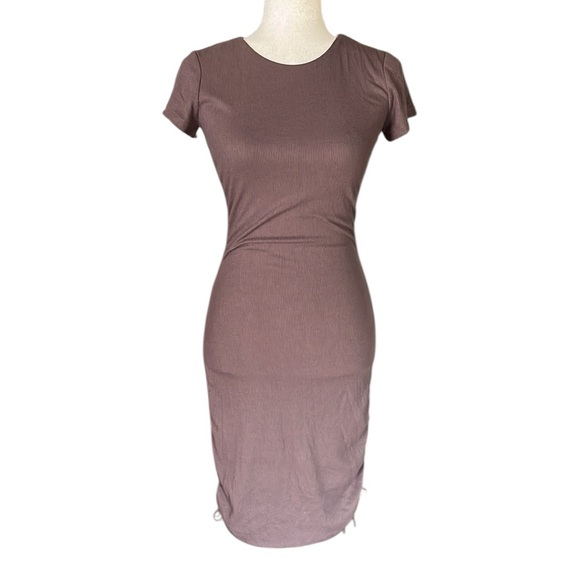 White Fox Adjustable Side Ruched Ribbed Body Con Dress - Picture 1 of 9